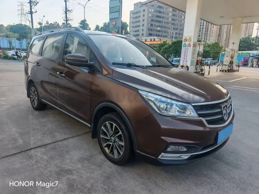 2019 BaoJun 730 1.5T 150HP L4 6MT,autocango,china used car exporter,china ev exporter,chinese used car exporter,chinese used ev exporter