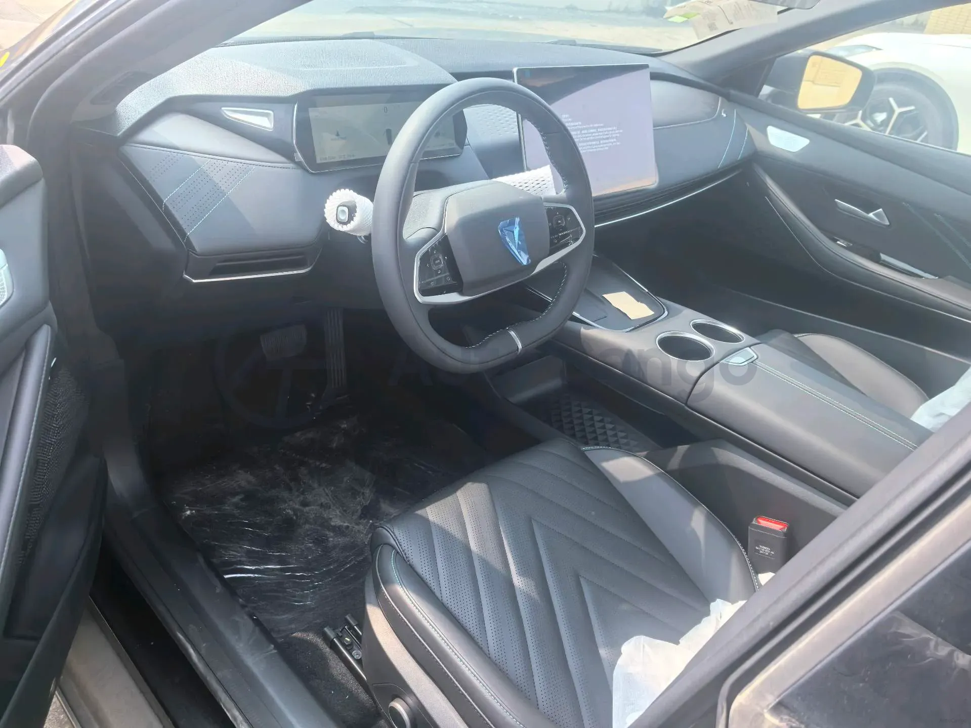 2025 Deepal SL03 1.5L 95HP L4 REEV 18.99KWH,autocango,china used car exporter,china ev exporter,chinese used car exporter,chinese used ev exporter