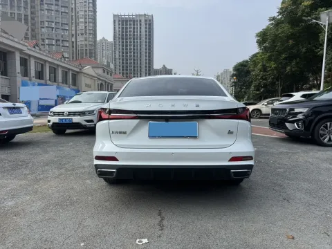 2023 Roewe i5 1.5L 129HP L4 CVT
