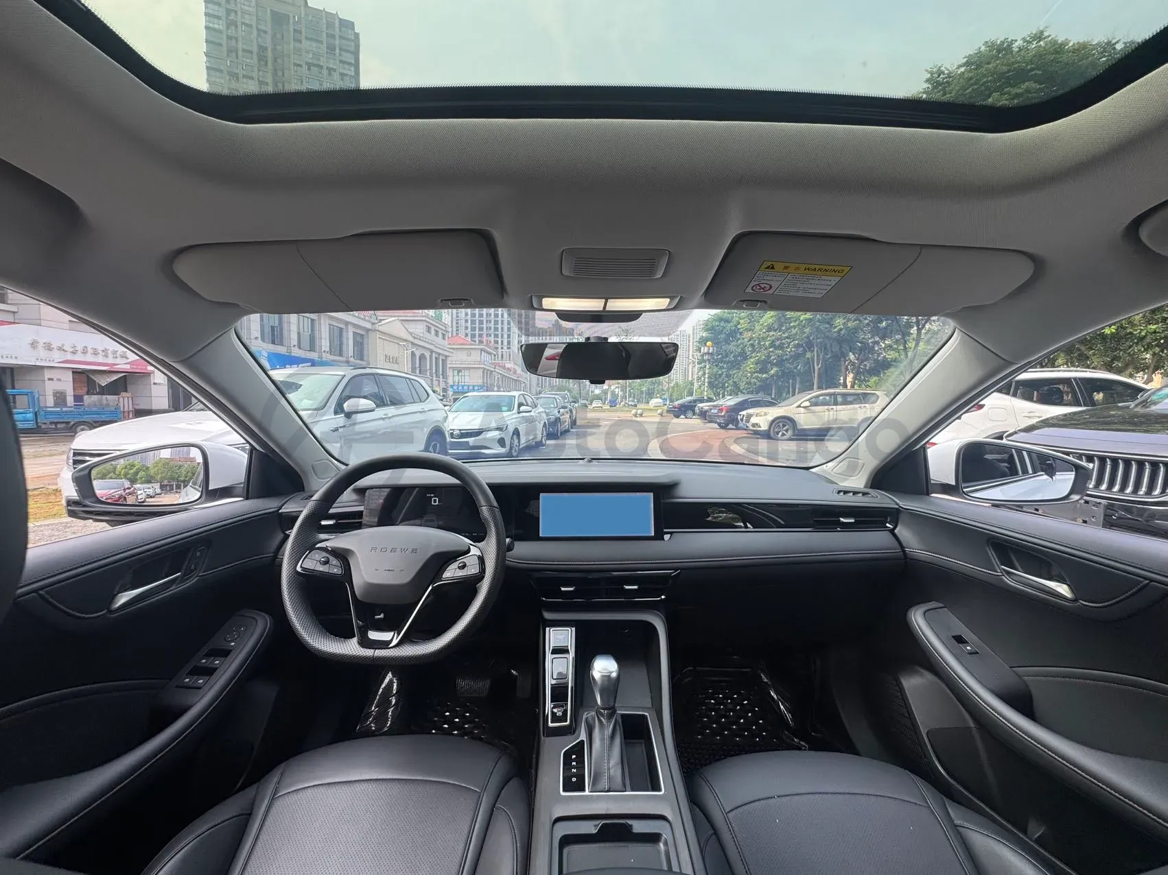 2023 Roewe i5 1.5L 129HP L4 CVT,autocango,china used car exporter,china ev exporter,chinese used car exporter,chinese used ev exporter