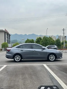 2023 Roewe i5 1.5L 129HP L4 5MT
