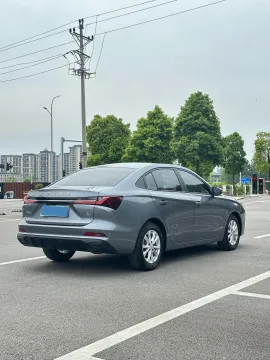 2023 Roewe i5 1.5L 129HP L4 5MT