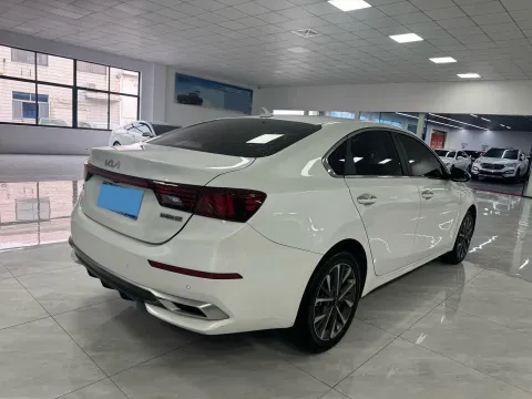 2021 Kia K3 1.5L 115HP L4 CVT