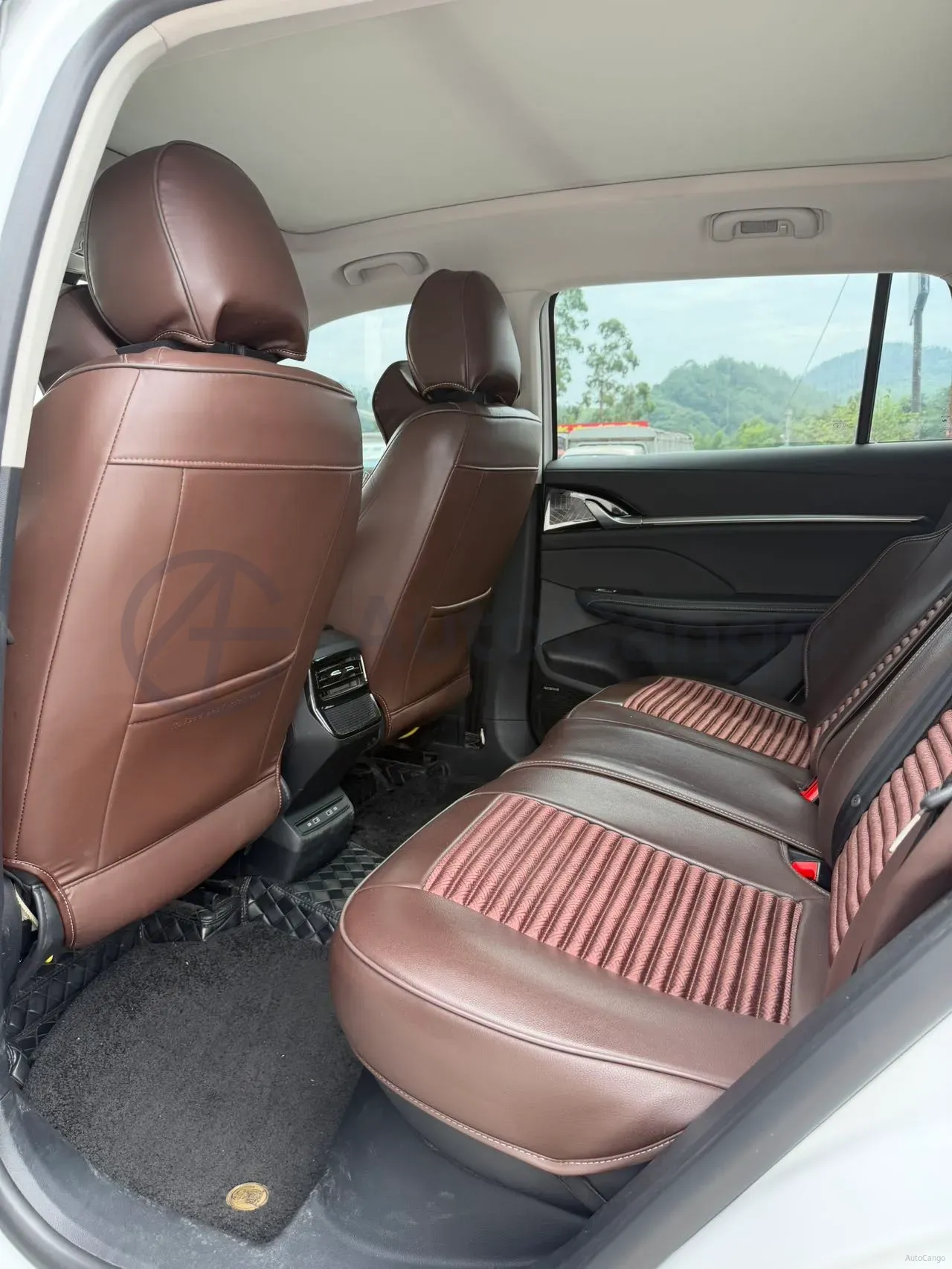 2022 Roewe RX5 MAX 1.5T 181HP L4 6AT,autocango,china used car exporter,china ev exporter,chinese used car exporter,chinese used ev exporter