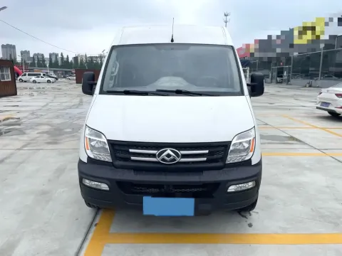 2020 MAXUS XinTu V80 2.5T 136HP L4 6MT