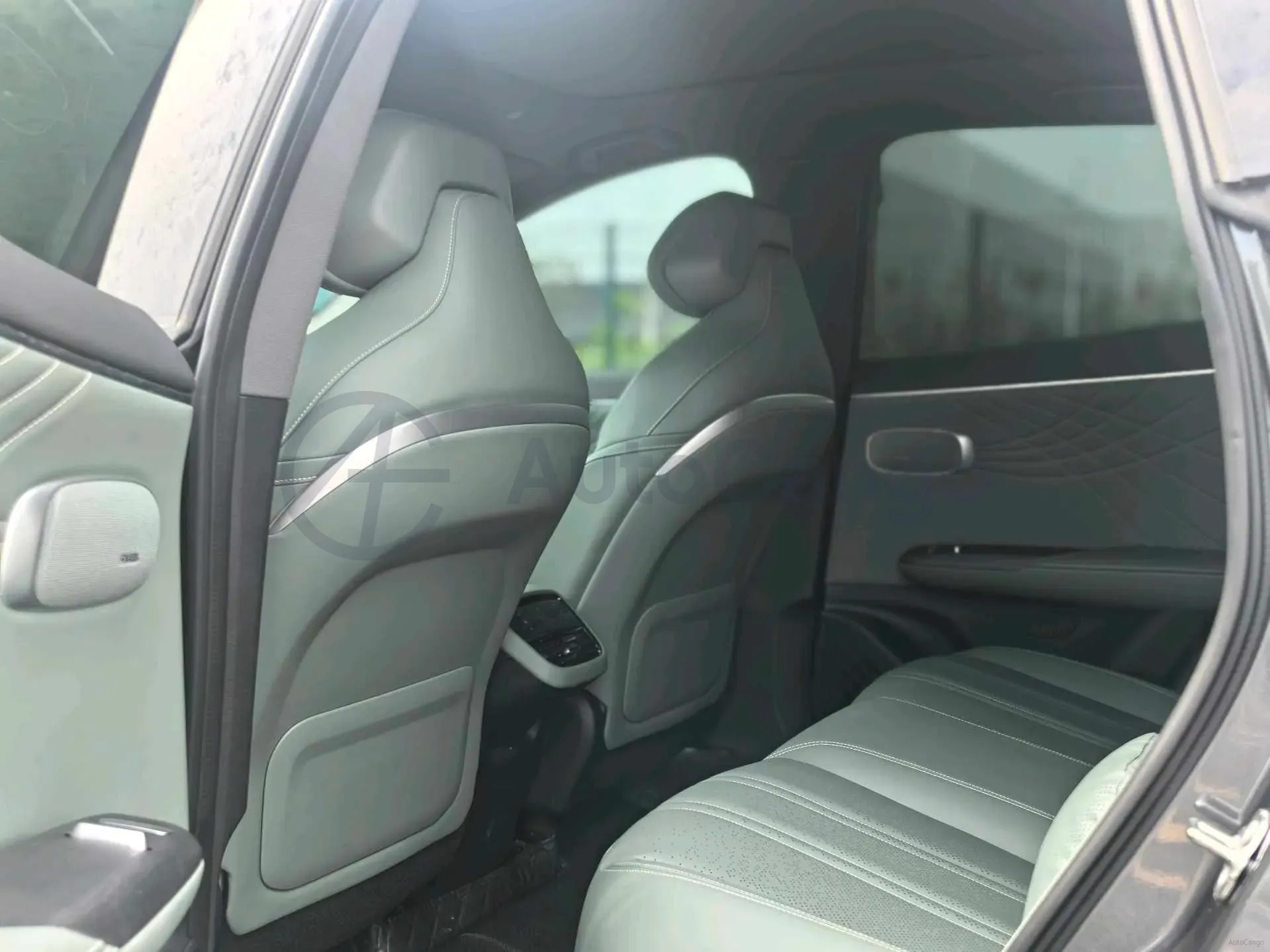 2024 Deepal S07 BEV 68.82KWH,autocango,china used car exporter,china ev exporter,chinese used car exporter,chinese used ev exporter