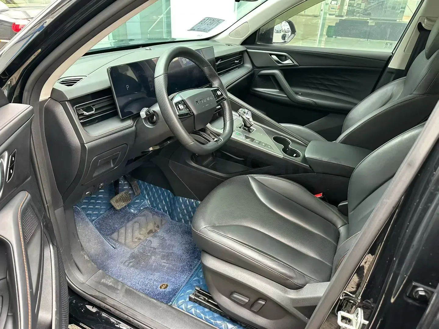 2023 Roewe RX5 1.5T 188HP L4 7DCT,autocango,china used car exporter,china ev exporter,chinese used car exporter,chinese used ev exporter