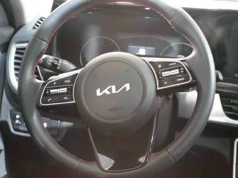 2021 Kia KX3 1.5L 115HP L4 CVT