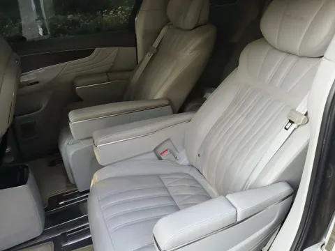 2023 Roewe iMAX8 2.0T 234HP L4 8AT