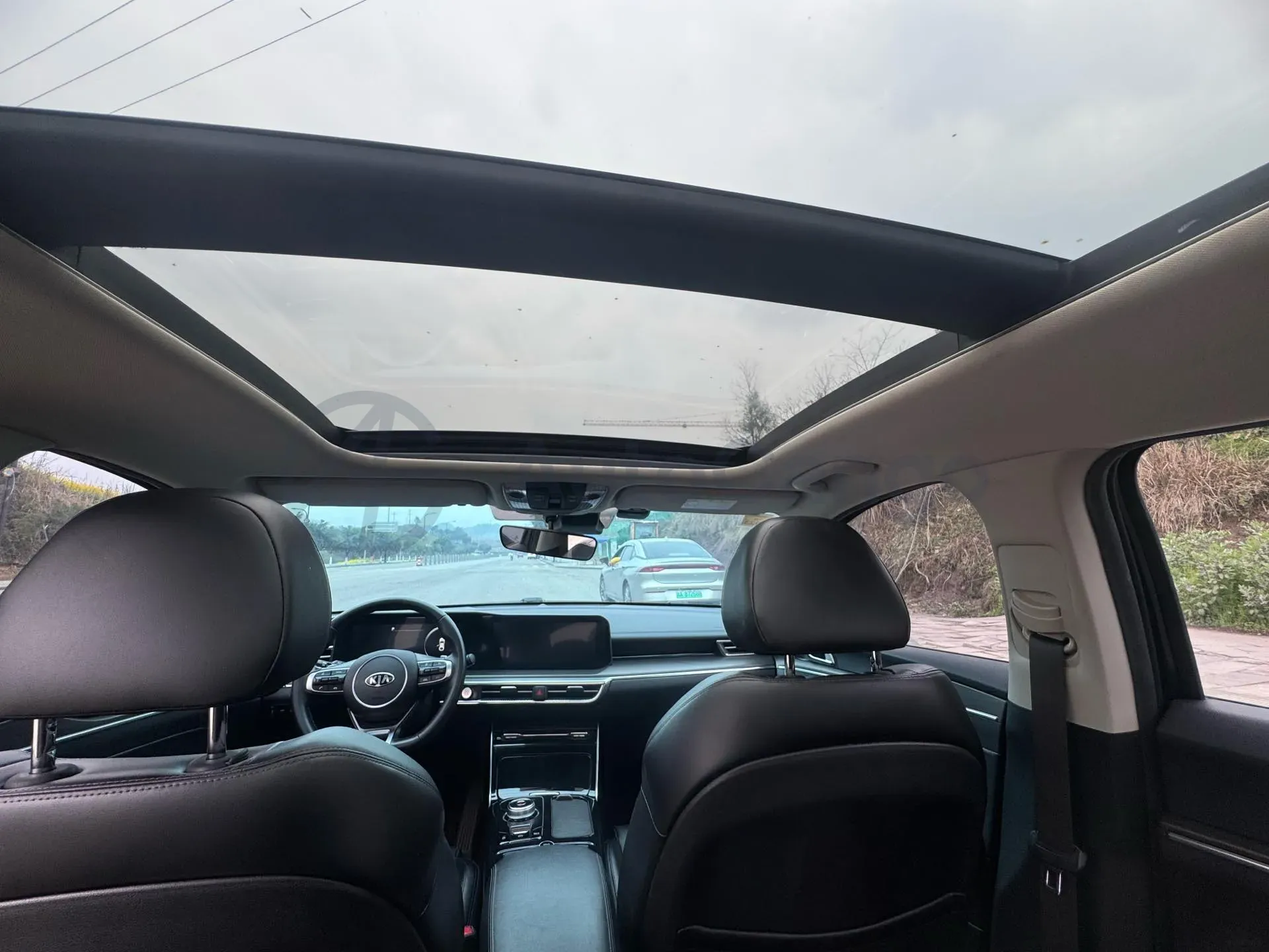 2020 Kia K5 1.5T 170HP L4 7DCT,autocango,china used car exporter,china ev exporter,chinese used car exporter,chinese used ev exporter