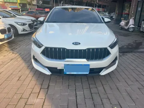 2019 Kia K3 1.5L 115HP L4 CVT