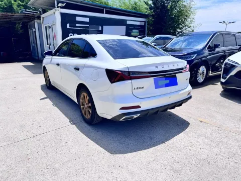 2023 Roewe i5 1.5L 129HP L4 CVT