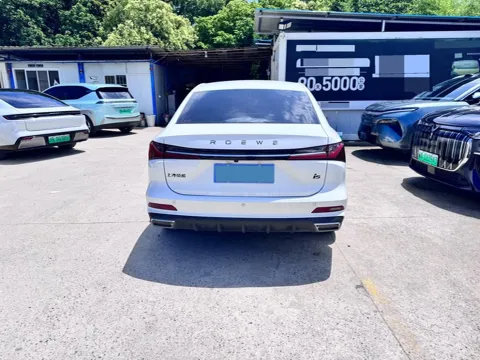 2023 Roewe i5 1.5L 129HP L4 CVT