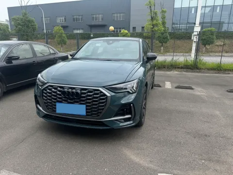 2023 Audi Q3 Sportback 2.0T 220HP L4 7DCT