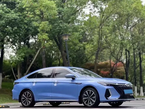 2022 Chery Arrizo 8 1.6T 197HP L4 7DCT,autocango,china used car exporter,china ev exporter,chinese used car exporter,chinese used ev exporter