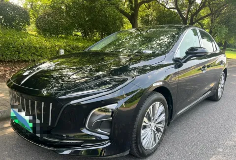 2023 HONGQI E-QM5,autocango,china used car exporter,china ev exporter,chinese used car exporter,chinese used ev exporter