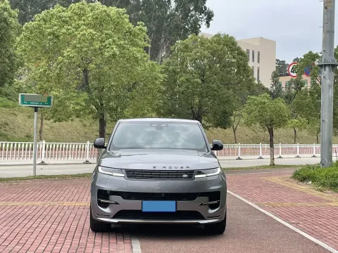 2025 Land Rover Range Rover Sport 3.0T 400HP L6 8AT