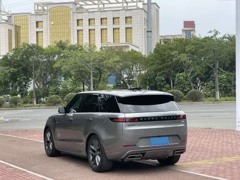 2025 Land Rover Range Rover Sport 3.0T 400HP L6 8AT