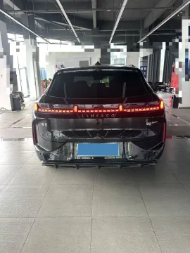 2023 LYNK&CO 08 EM-P 1.5T 163HP L4 3DHT PHEV 39.8KWH