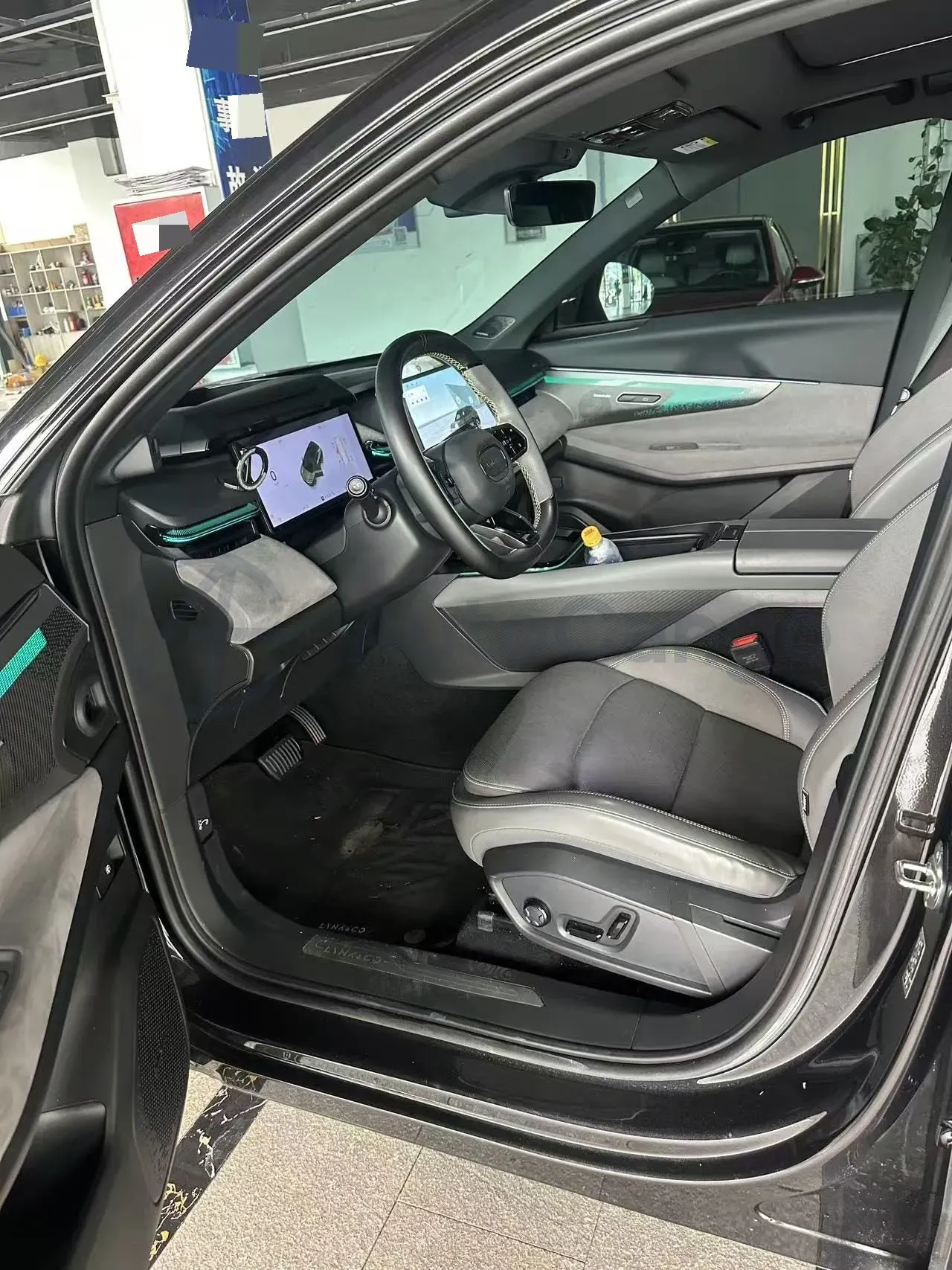 2023 LYNK&CO 08 EM-P 1.5T 163HP L4 3DHT PHEV 39.8KWH,autocango,china used car exporter,china ev exporter,chinese used car exporter,chinese used ev exporter