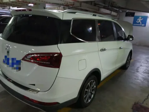 2017 BaoJun 730 1.5T 150HP L4 6MT