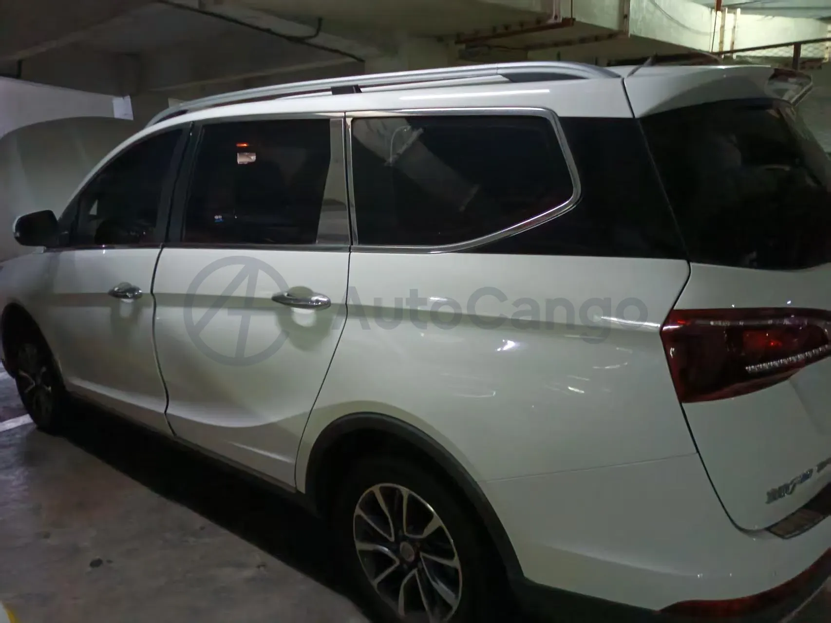 2017 BaoJun 730 1.5T 150HP L4 6MT,autocango,china used car exporter,china ev exporter,chinese used car exporter,chinese used ev exporter