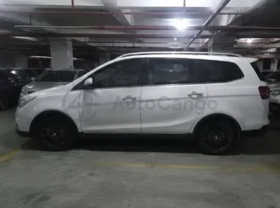 2017 BaoJun 730 1.5T 150HP L4 6MT,autocango,china used car exporter,china ev exporter,chinese used car exporter,chinese used ev exporter