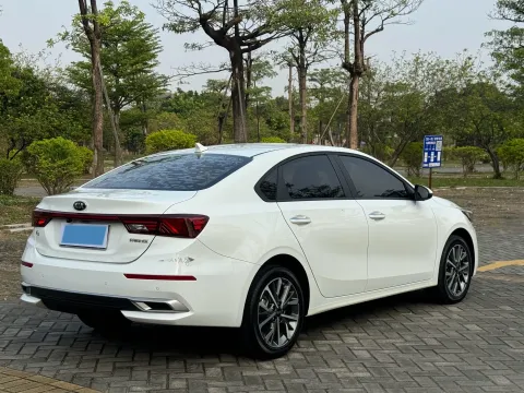 2020 Kia K3 1.5L 115HP L4 CVT