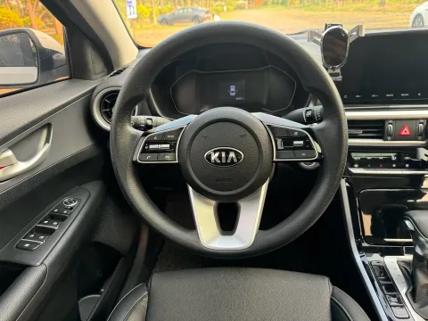 2020 Kia K3 1.5L 115HP L4 CVT