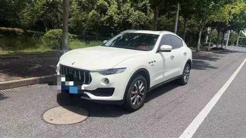 2016 MASERATI LEVANTE,autocango,china used car exporter,china ev exporter,chinese used car exporter,chinese used ev exporter