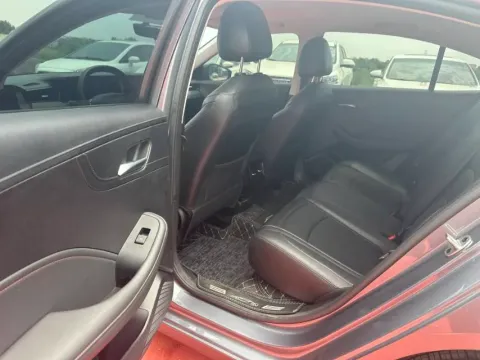 2023 Roewe i5 1.5L 129HP L4 CVT