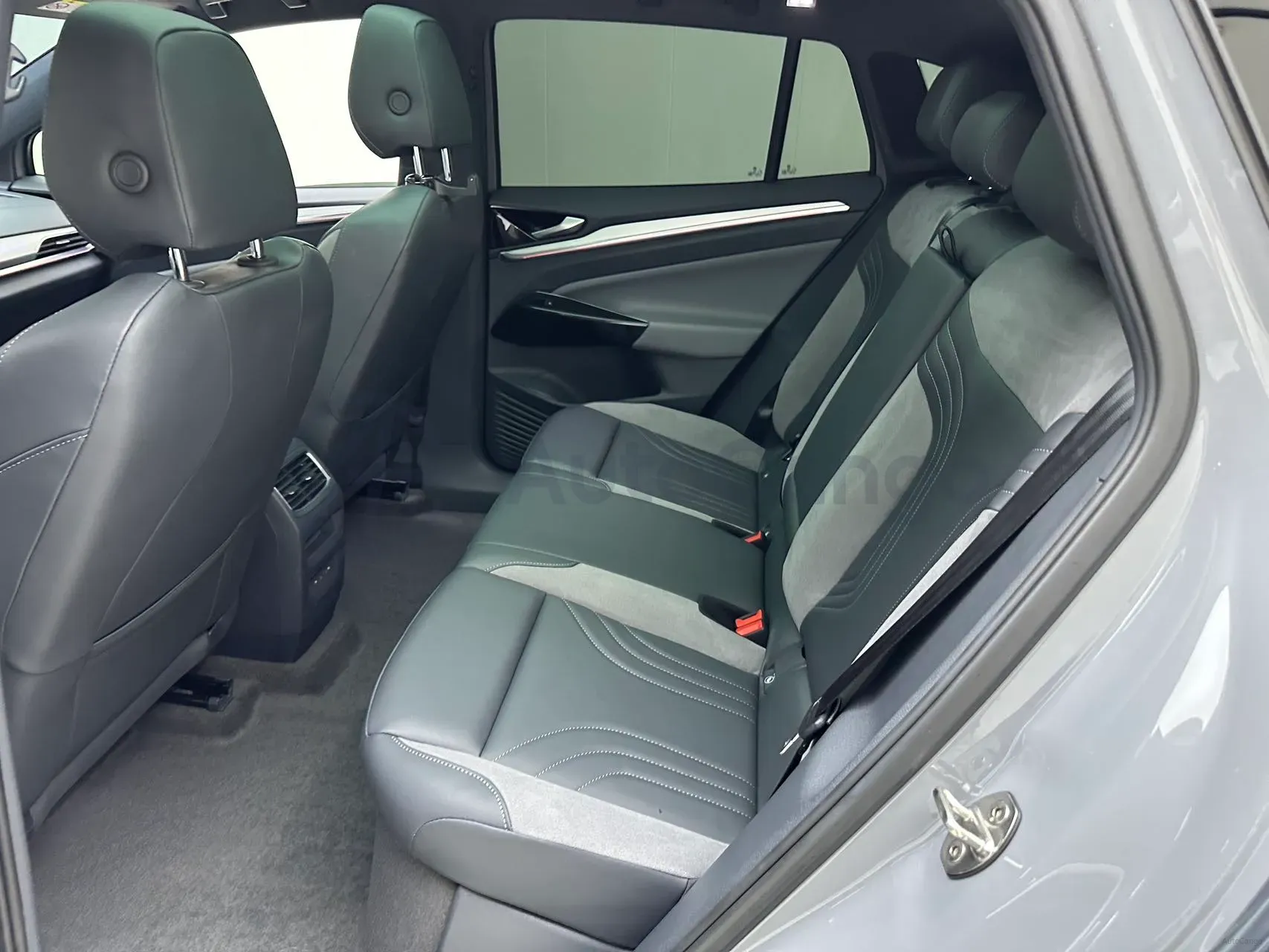 2022 Volkswagen ID.4 Crozz BEV 84.8KWH,autocango,china used car exporter,china ev exporter,chinese used car exporter,chinese used ev exporter