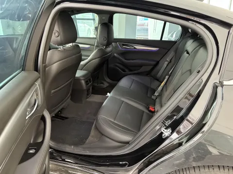 2025 Cadillac CT5 2.0T 237HP L4 10AT,autocango,china used car exporter,china ev exporter,chinese used car exporter,chinese used ev exporter