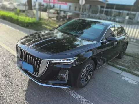 2025 HongQi H5 1.5T 169HP L4 1DHT Hybrid,autocango,china used car exporter,china ev exporter,chinese used car exporter,chinese used ev exporter