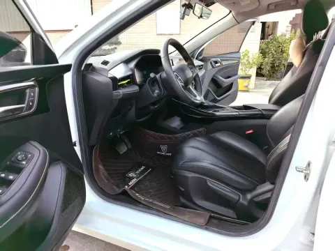 2021 Roewe i5 1.5L 120HP L4 CVT