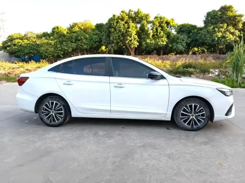2021 Roewe i5 1.5L 120HP L4 CVT
