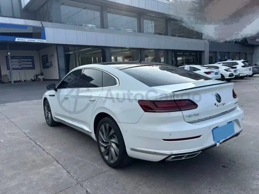 2024 Volkswagen CC 2.0T 220HP L4 7DCT,autocango,china used car exporter,china ev exporter,chinese used car exporter,chinese used ev exporter