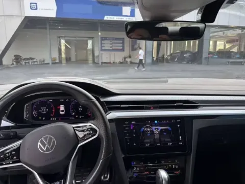 2024 Volkswagen CC 2.0T 220HP L4 7DCT