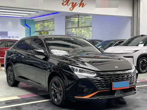 2023 DongFeng Aeolus YiXuan 1.5L 125HP L4 6DCT