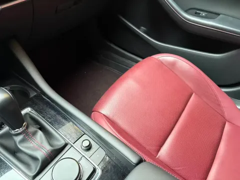2023 Mazda 3 Axela 2.0L 158HP L4 6AT