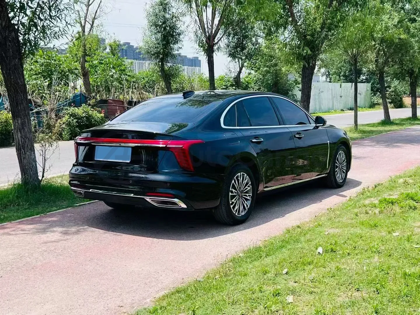 2025 HongQi H5 1.5T 169HP L4 7DCT,autocango,china used car exporter,china ev exporter,chinese used car exporter,chinese used ev exporter
