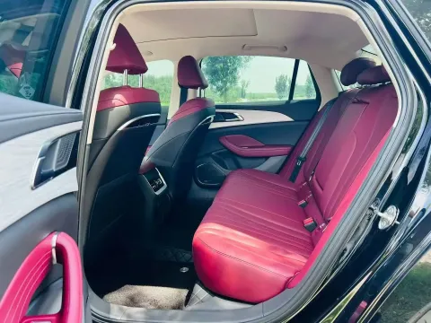 2025 HongQi H5 1.5T 169HP L4 7DCT