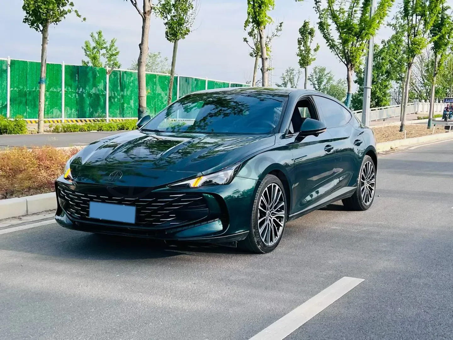 2023 MG 7 1.5T 188HP L4 7DCT,autocango,china used car exporter,china ev exporter,chinese used car exporter,chinese used ev exporter