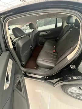 2024 HongQi E-QM5 BEV 72KWH,autocango,china used car exporter,china ev exporter,chinese used car exporter,chinese used ev exporter