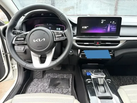 2021 Kia K3 1.5L 115HP L4 CVT
