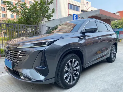 2023 CHANGAN CS75 PLUS,autocango,china used car exporter,china ev exporter,chinese used car exporter,chinese used ev exporter