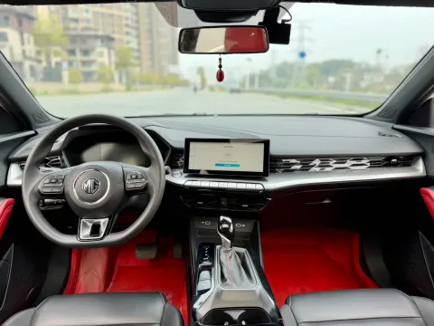 2021 MG 5 1.5L 120HP L4 CVT