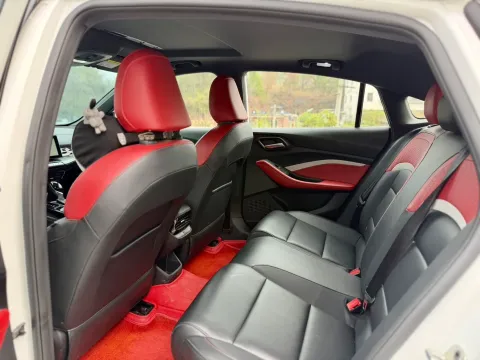 2021 MG 5 1.5L 120HP L4 CVT