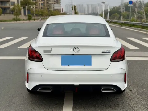 2021 MG 5 1.5L 120HP L4 CVT