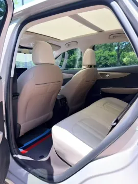 2025 MG MG ES5 BEV 62.2KWH